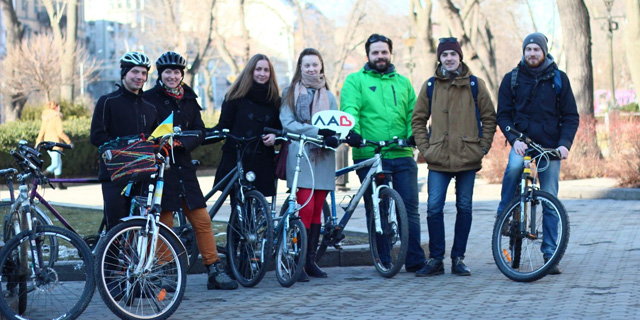 Львів’яни взяли участь у Всесвітньому зимовому дні Велосипедом на роботу